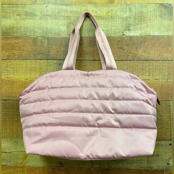 Victoria’s Secret Overnight Pink Weekender Bag - Picture 2 of 5